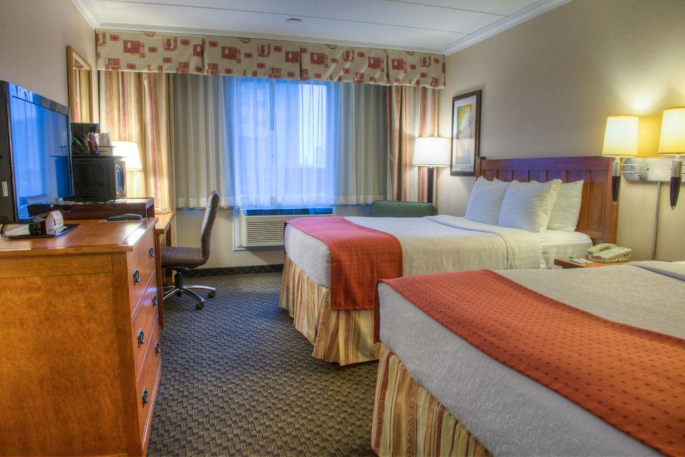 Four Points By Sheraton Windsor Downtown Εξωτερικό φωτογραφία