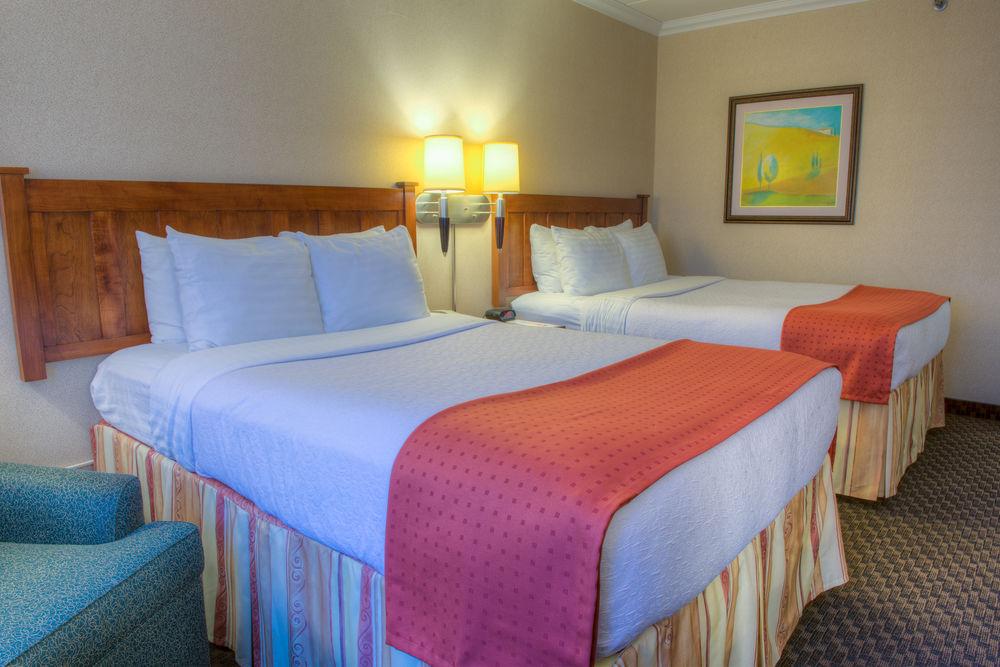 Four Points By Sheraton Windsor Downtown Εξωτερικό φωτογραφία