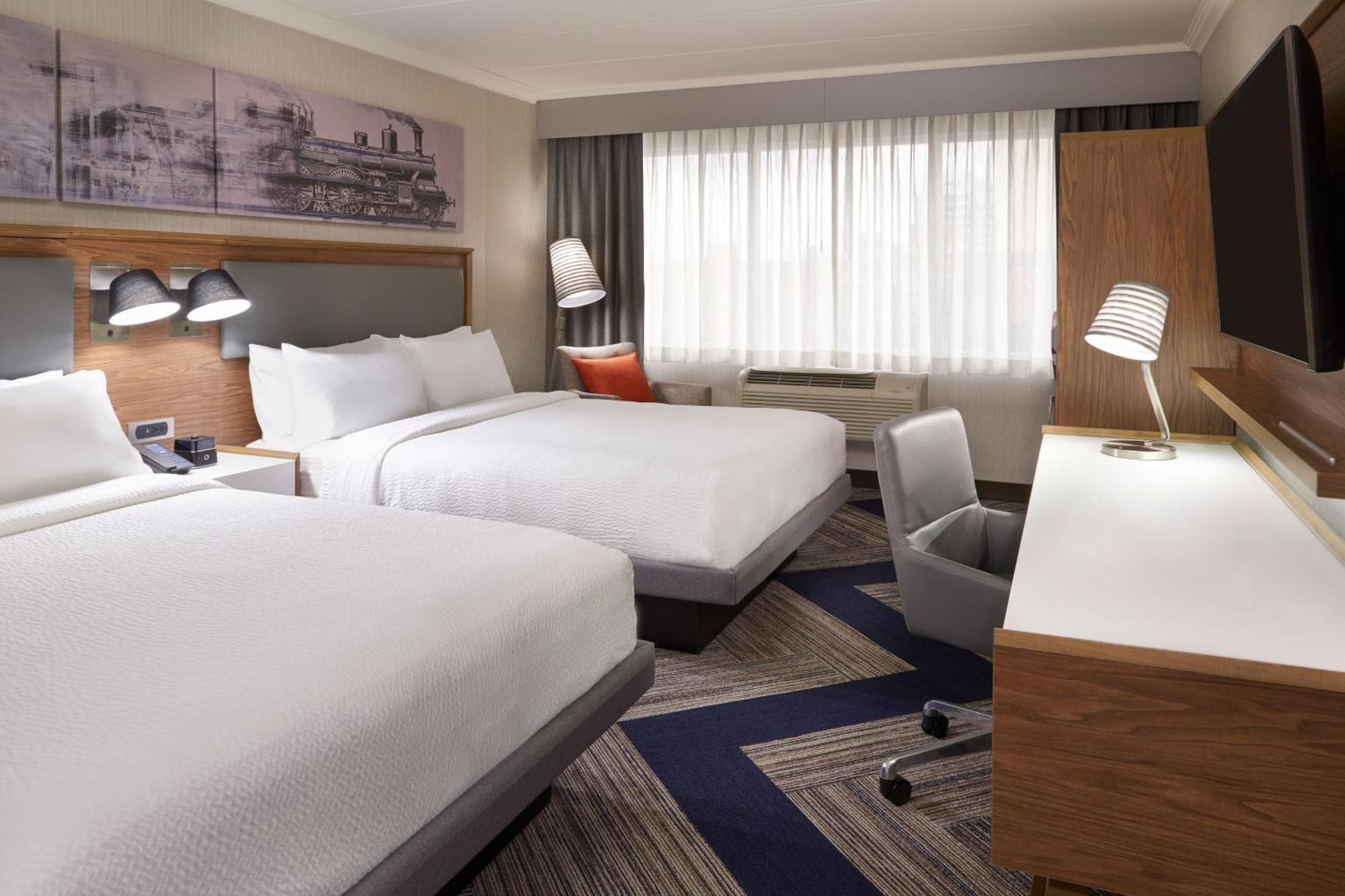 Four Points By Sheraton Windsor Downtown Εξωτερικό φωτογραφία