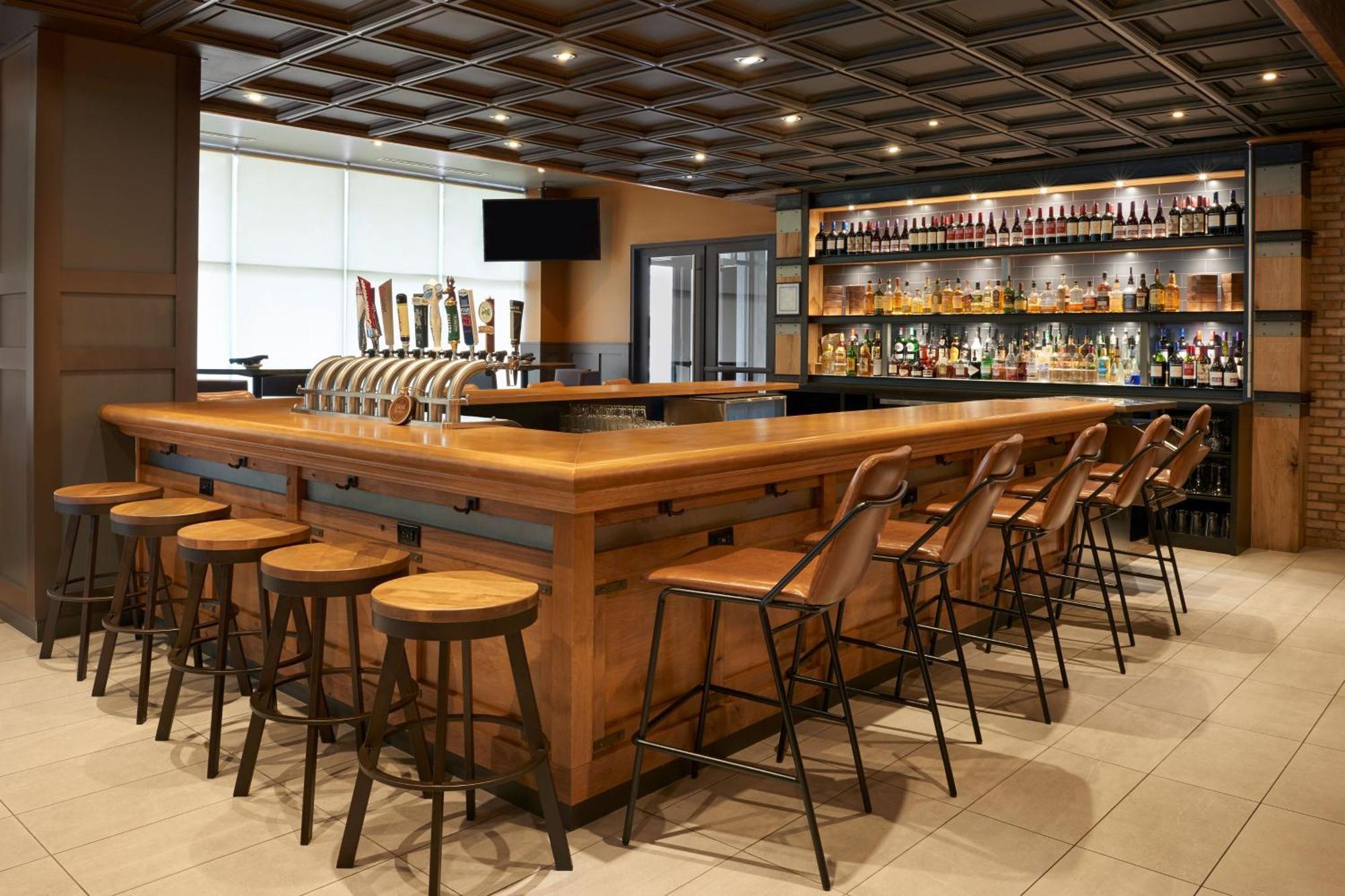 Four Points By Sheraton Windsor Downtown Εξωτερικό φωτογραφία