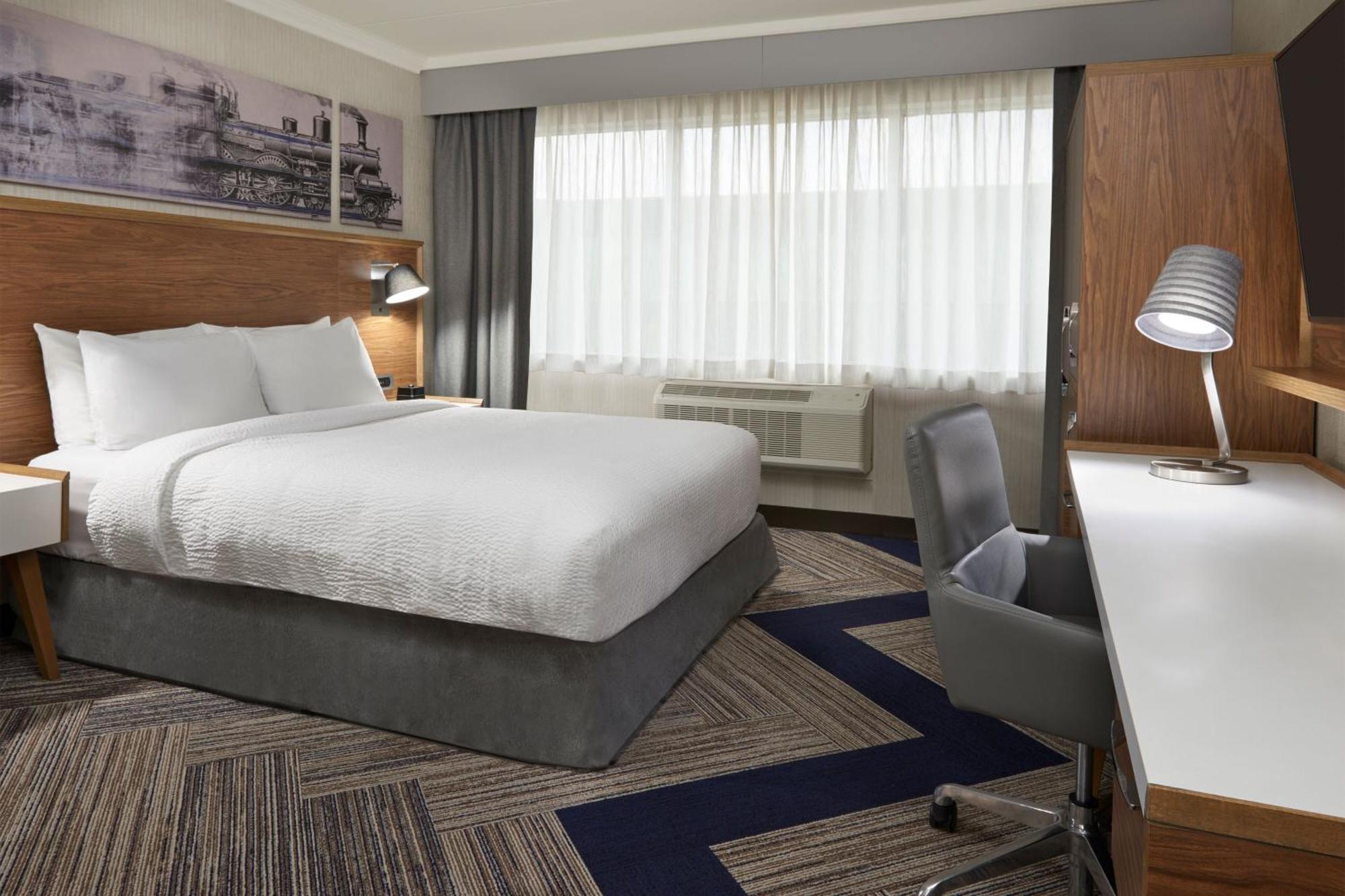Four Points By Sheraton Windsor Downtown Εξωτερικό φωτογραφία